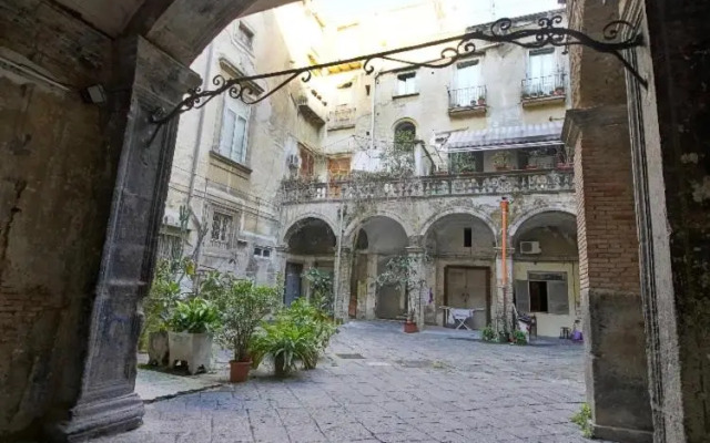 Santi Apostoli House