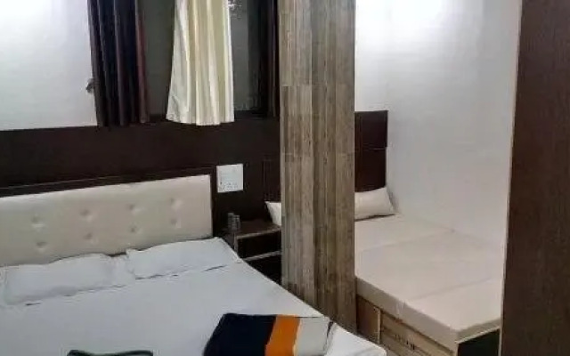 Hotel Neelam Lodge