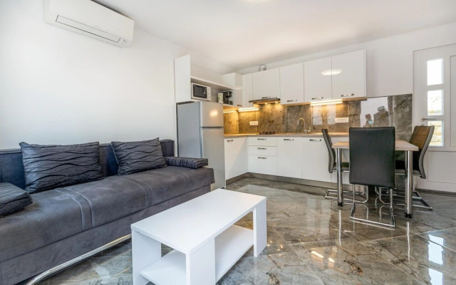 Nice Home in Piran With Wifi and 1 Bedrooms