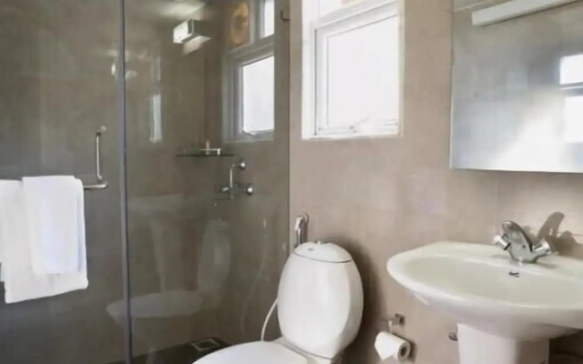 Crest Executive Suites