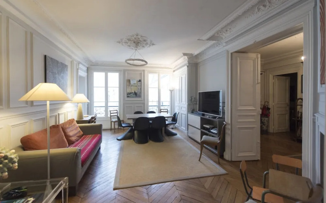 Charming Haussmannian