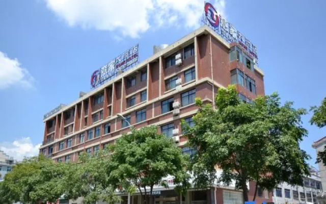 NOMC Hotel