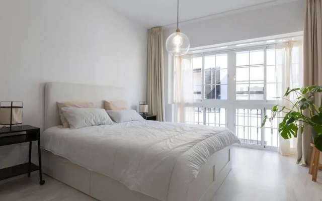 Jinetes Holidays - Apartment In Malaga. Free Wifi