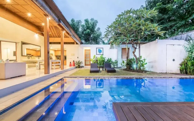 Manis, Luxury 3 Bedroom Heart of Seminyak