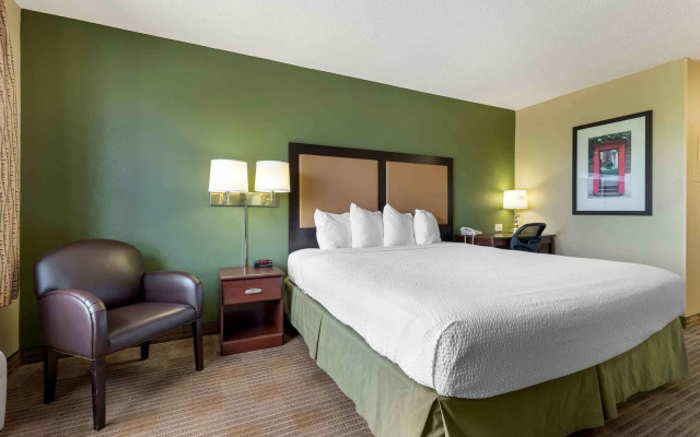 Extended Stay America Select Suites Chicago Hanover Park