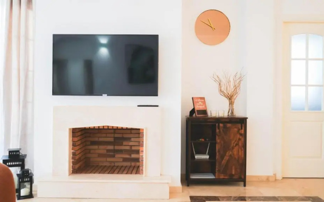Luxury Golf Apartment - 3min to Puerto Banus