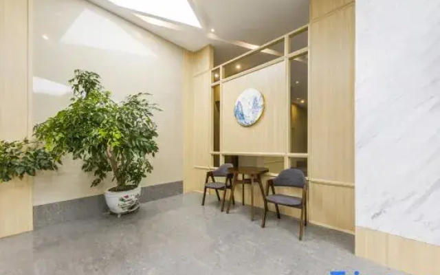 Junyi Chain Hotel (Jianhu High-speed Railway Station)