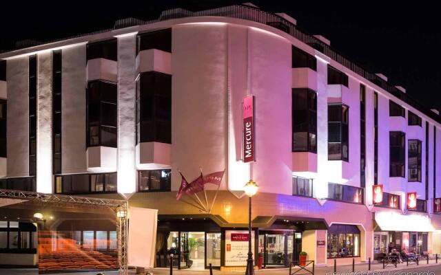 Отель Mercure Paris Gare Montparnasse Париж вид на фасад
