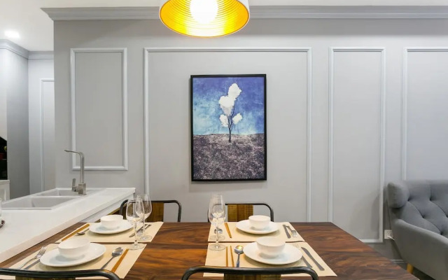 Henry Studio Luxury 2BR SWPool 17th