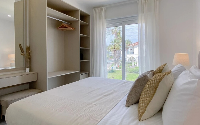 Phaedrus Living Seaview Luxury Flat Limnaria 134
