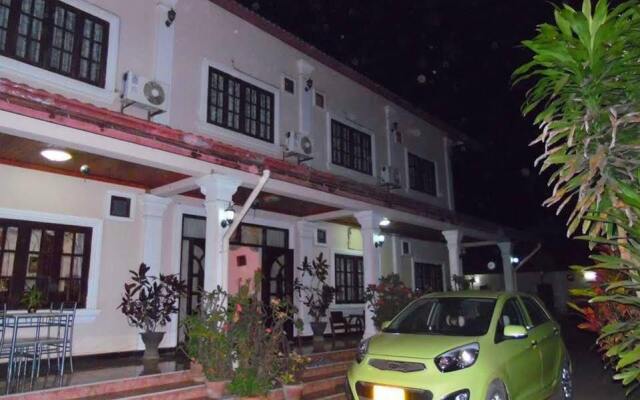 Отель Peeyada Guesthouse вид на фасад