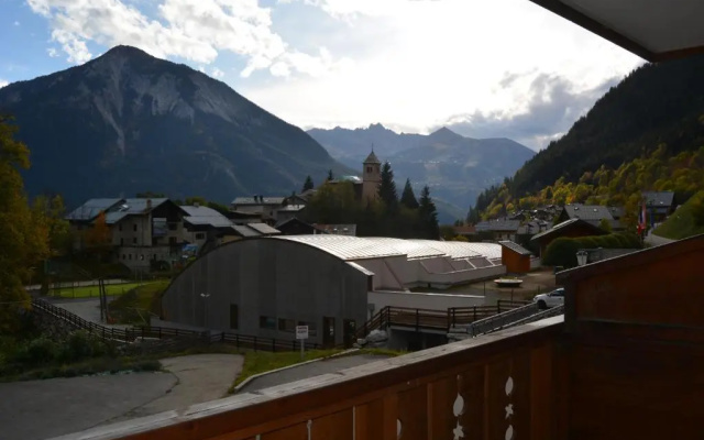 joli studio exposé sud avec terrasse