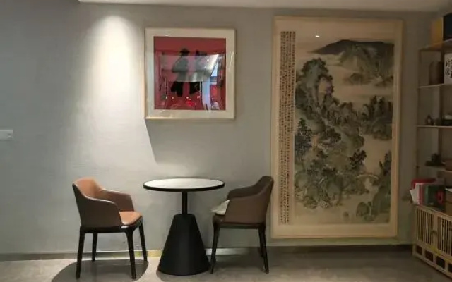 Golden Gulf Hotel
