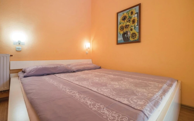 Amazing Home in Liznjan With 4 Bedrooms, Wifi and Outdoor Swimming Pool