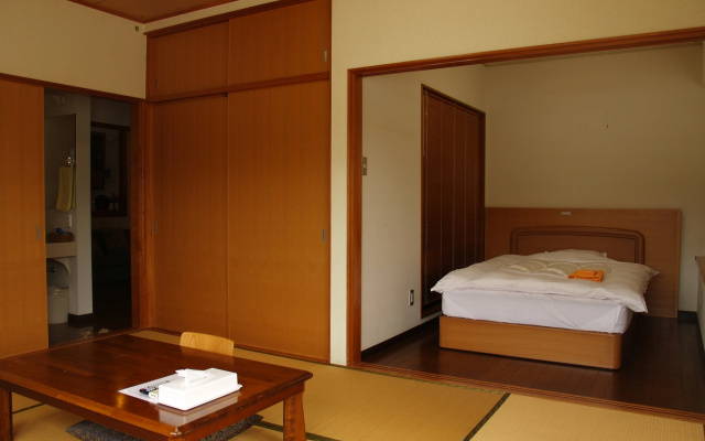 Guesthouse Amy Monbos
