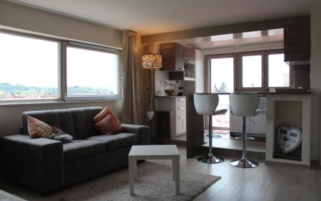 Panoramic Luxury Little Penthouse