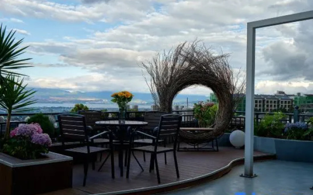 Valley Sea · Mountain View Tea Retreat (Dali Ancient City Branch)