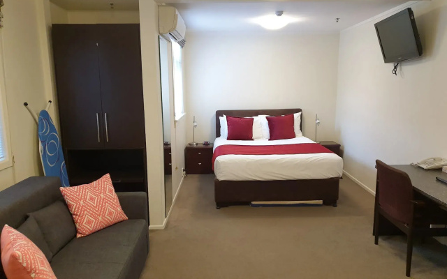 Eden Park Motel