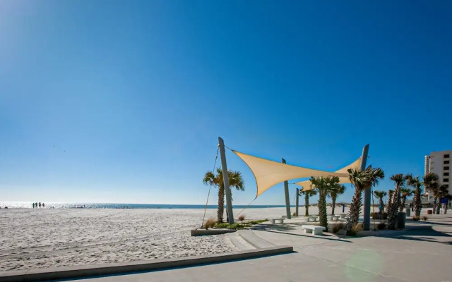 Whar305x 2 Bedroom Condo
