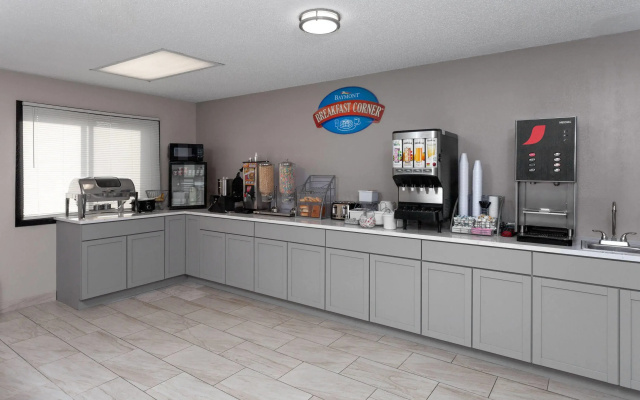 Baymont by Wyndham Oshkosh Airport