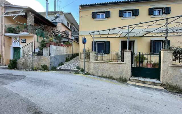Ourano -gastouri Village Center