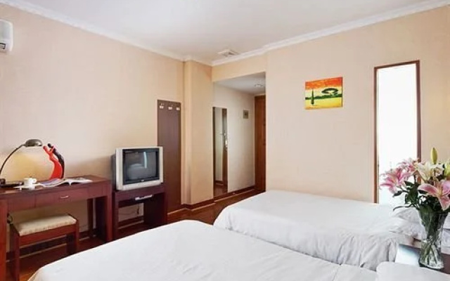 Starway Hotel
