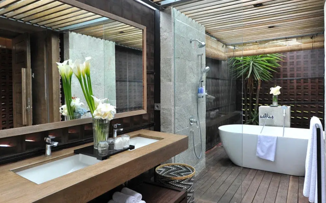 Djoglo Luxury Bungalow
