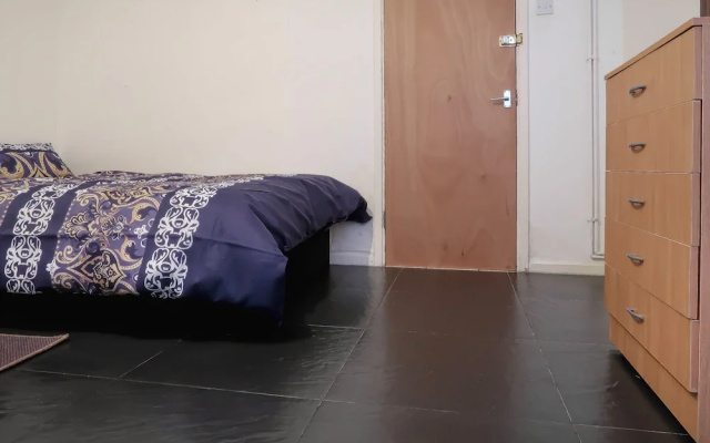 Teviot Street - Deluxe Double Room