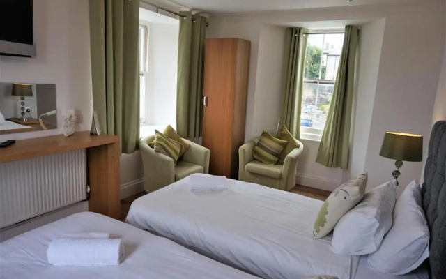 Rooms at The Angel