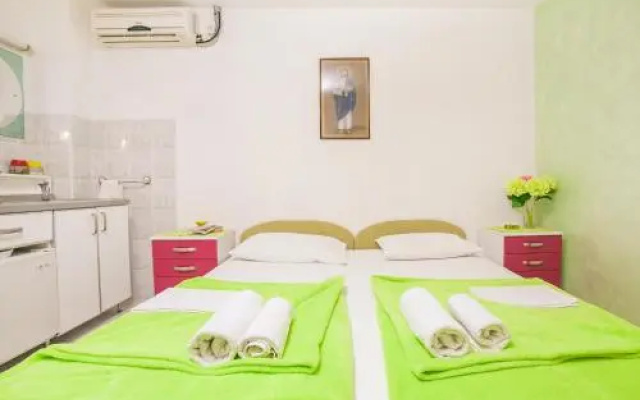 Apartments Adria