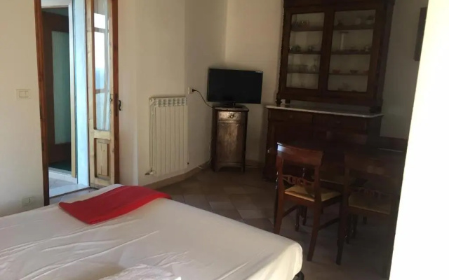 Via Urbani 10