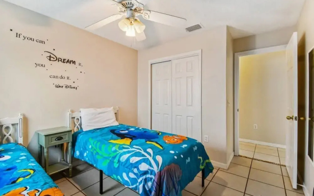 4BR Lake Berkley Home w/ Private Pool