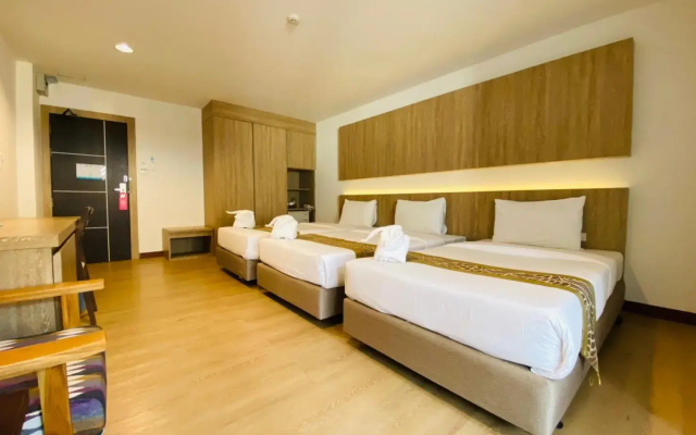 Sea Paradise Hotel