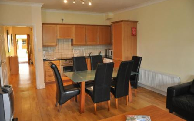Heyward Mews Sleeps 6