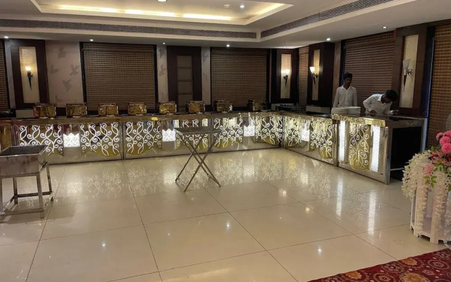 Hotel Paras