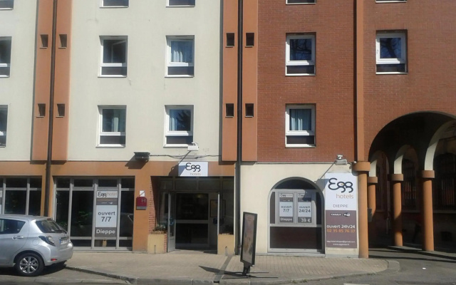 EGG HOTEL - HOTEL LES GENS DE MER Dieppe