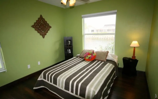 Waterleaf Ct Home