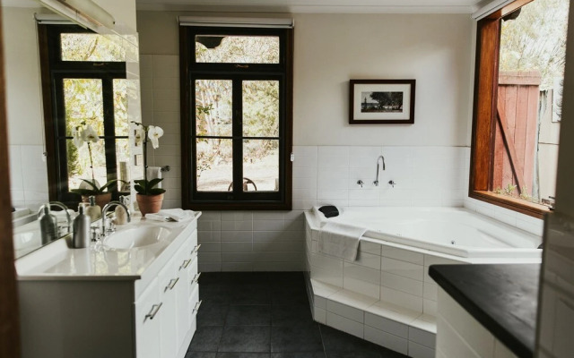 Mintaro Cottage