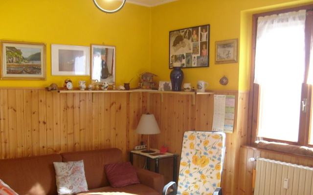 House Yanina