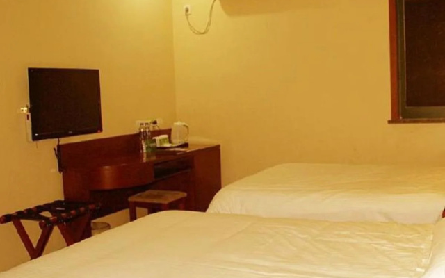 GreenTree Inn Anhui Luan Shouxian Dinghu Avenue Express Hotel
