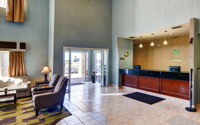 Quality Inn & Suites Terrell