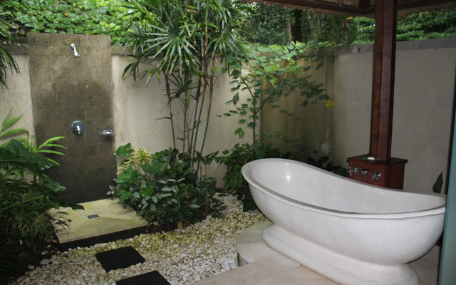 Amori Villas