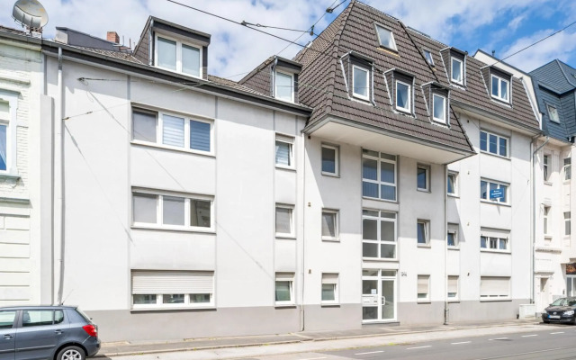 Design Apartment in Messe & Rheinnähe I Netflix I Küche