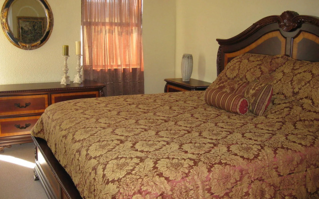 Square Inn
