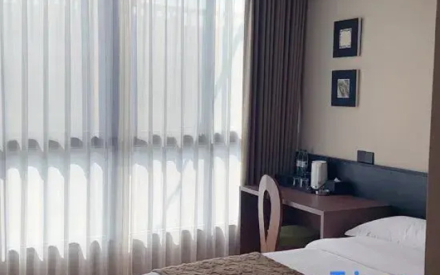 Jinghu Hotel (Hunan University of Science and Technology)