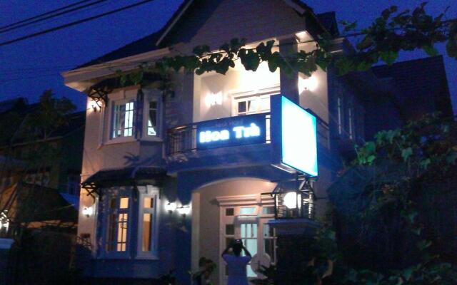 Hoa Tra Hotel Далат вид на фасад