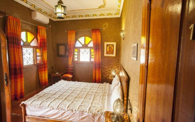 Отель Riad Soleil du Monde Марокко, Загора - отзывы, цены и фото номеров - забронировать отель Riad Soleil du Monde онлайн вид на фасад