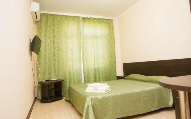 The Hloya Inn