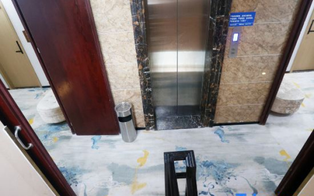 Jinglong Hotel