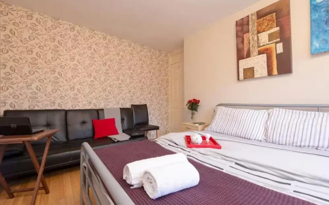 3bedroom Sleeps8 Parking Familyfriendly Nearexcel